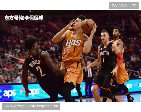 火箭布克爆发引发豪门关注：未来的超级巨星已崭露头角