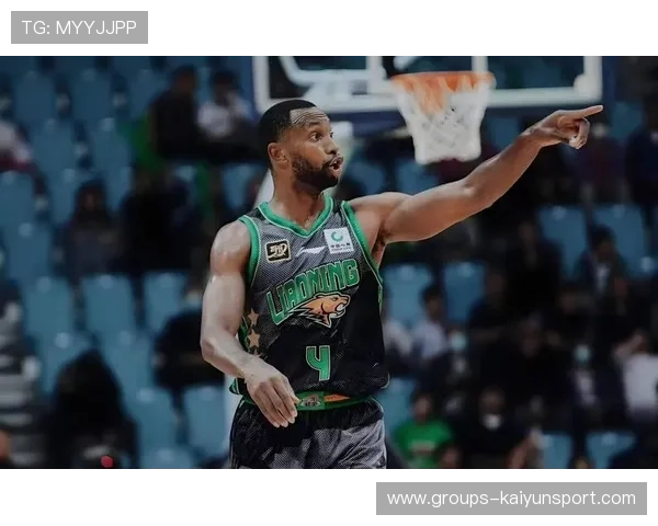 CBA外援遭封盖后怒吼队友：篮球场上的激情与责任