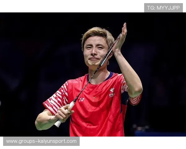 羽毛球反手点杀刁钻到逆天：掌握逆境中的制胜武器