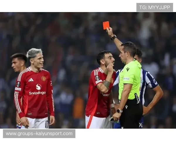 布鲁诺定位球直接破网曼联庆祝