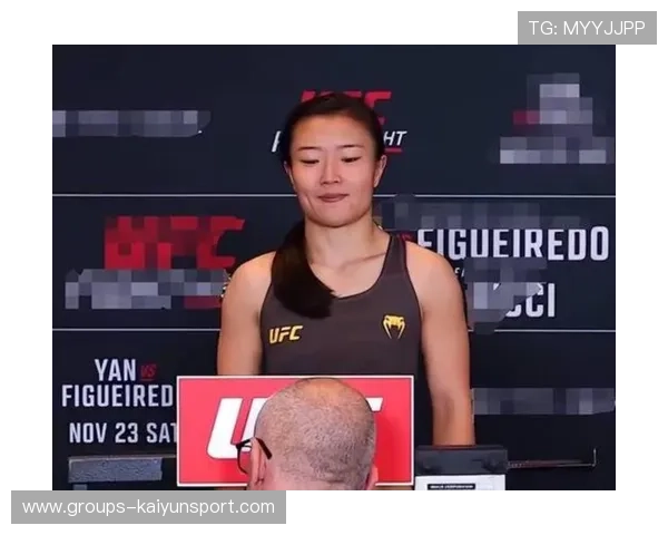 UFC咬紧牙关硬刚对攻：极限搏杀的巅峰对决