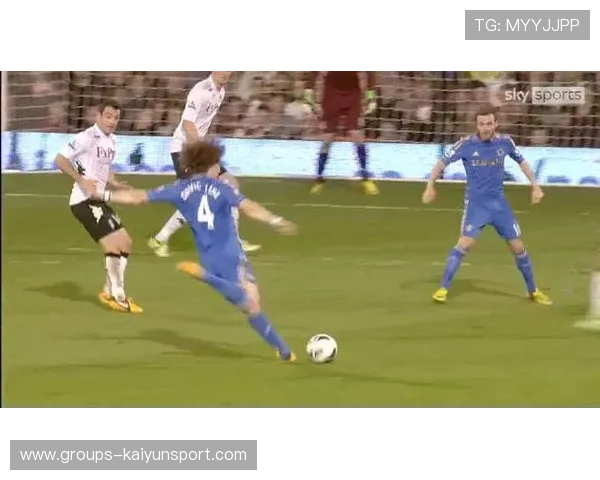 阿卡正手轰出“火球”