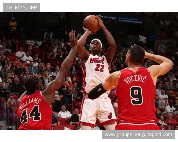 普理查德外线连中震撼全场